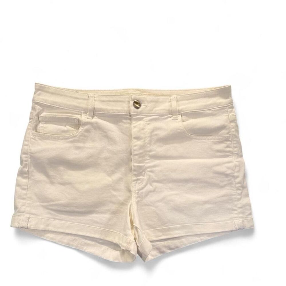 American Eagle Women's White Shorts